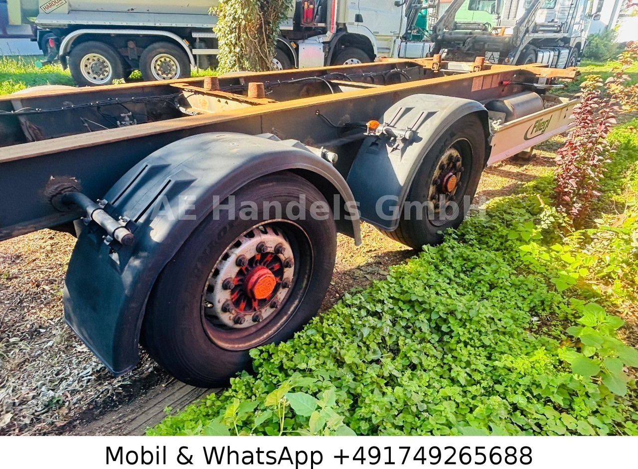 Fliegl TWP 180 Tandem Tiefgekoppelt *BWP/Scheibenbremse - Piekabe šasija: foto 4 Fliegl TWP 180 Tandem Tiefgekoppelt *BWP/Scheibenbremse - Piekabe šasija: foto 4