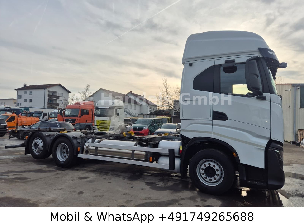 Iveco S-Way 460 AS BDF LNG *Retarder/Lenk+Lift/Multi - Konteineru vedējs/ Kravas automašīna ar noņemamā virsbūve: foto 2 Iveco S-Way 460 AS BDF LNG *Retarder/Lenk+Lift/Multi - Konteineru vedējs/ Kravas automašīna ar noņemamā virsbūve: foto 2