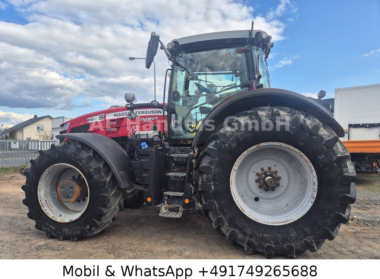 Massey Ferguson DVRT Exclusiv MF 8740 *6.100Std/Straßenzulassung - Traktors: foto 2 Massey Ferguson DVRT Exclusiv MF 8740 *6.100Std/Straßenzulassung - Traktors: foto 2