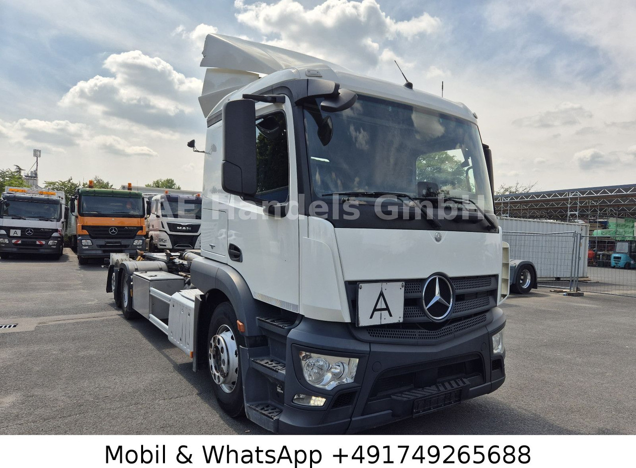 Mercedes-Benz Actros IV 2543 LL L Meiller RS-21-70 *Lenk+Lift - Pacēlājs ar āķi: foto 2 Mercedes-Benz Actros IV 2543 LL L Meiller RS-21-70 *Lenk+Lift - Pacēlājs ar āķi: foto 2