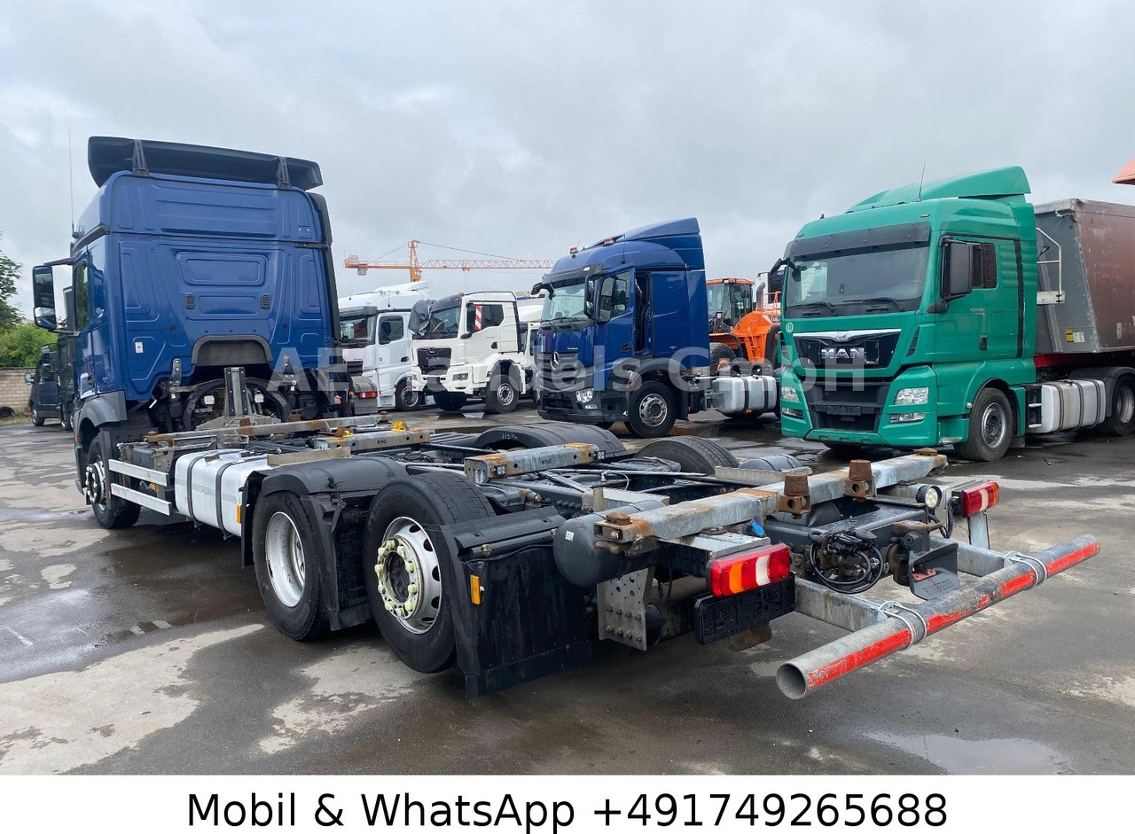 Mercedes-Benz Benz Actros IV 2542 L LL 6x2 *Retarder/Lift/LDW - Konteineru vedējs/ Kravas automašīna ar noņemamā virsbūve: foto 5 Mercedes-Benz Benz Actros IV 2542 L LL 6x2 *Retarder/Lift/LDW - Konteineru vedējs/ Kravas automašīna ar noņemamā virsbūve: foto 5