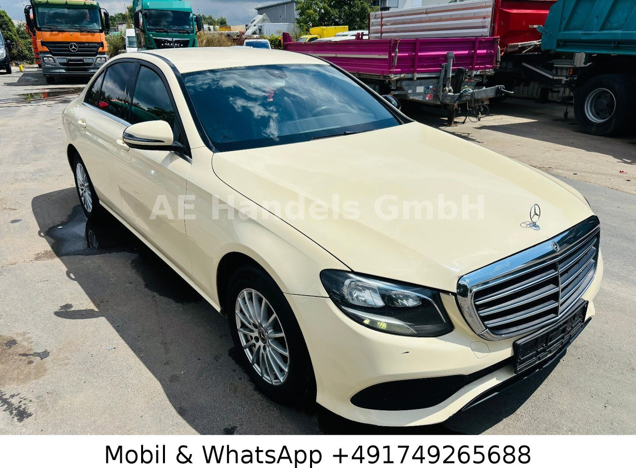 Mercedes-Benz E 220 d *Leder / Sitzheizung / Tempomat - Sedans: foto 1 Mercedes-Benz E 220 d *Leder / Sitzheizung / Tempomat - Sedans: foto 1