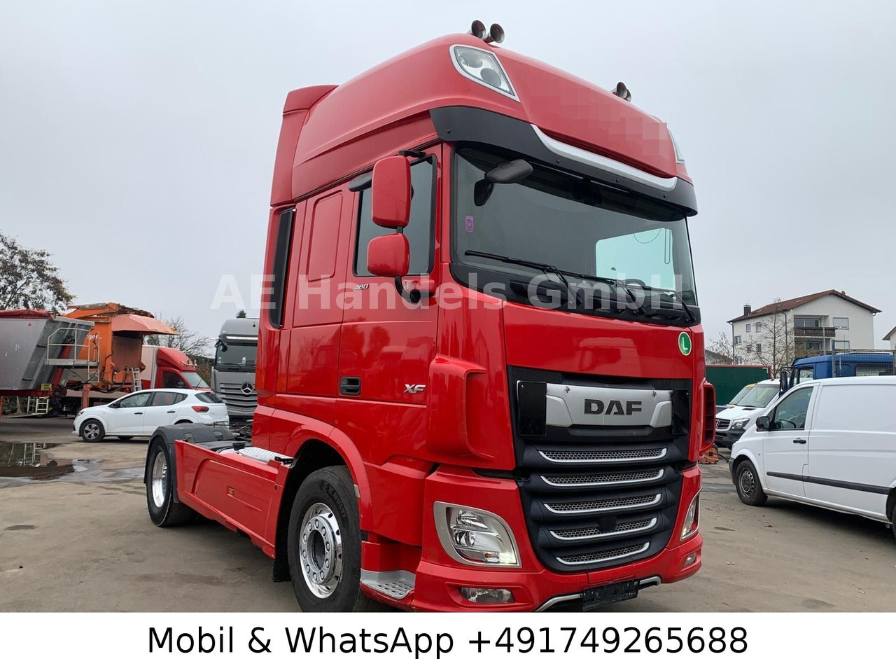 DAF XF 480 SSC BL *Retarder/2-Kreis-Hydr./Standklima - Vilcējs: foto 1 DAF XF 480 SSC BL *Retarder/2-Kreis-Hydr./Standklima - Vilcējs: foto 1