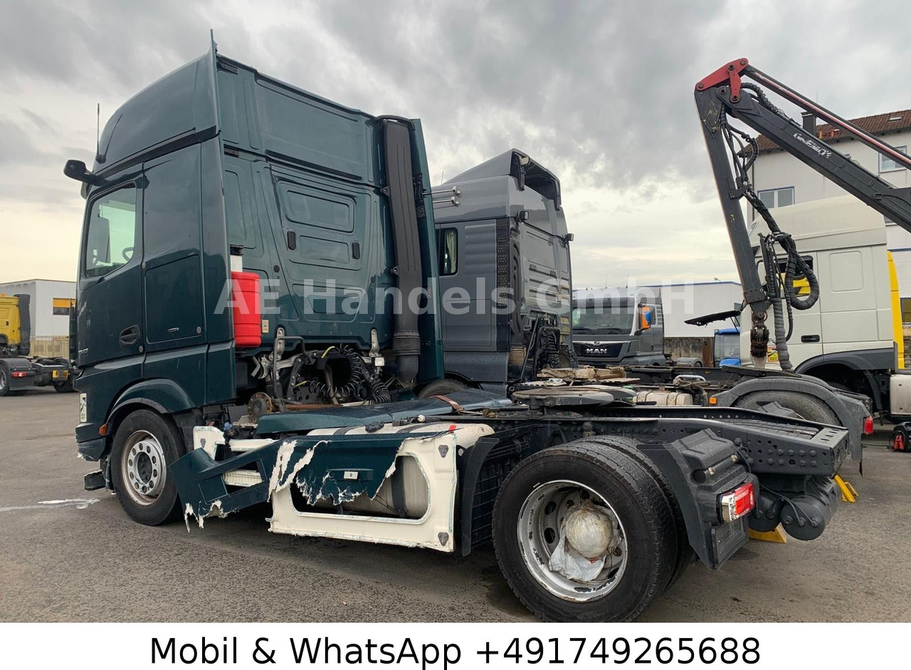 Mercedes-Benz Actros V 1843 L LL LowDeck *Retarder/ACC/2xTank - Vilcējs: foto 3 Mercedes-Benz Actros V 1843 L LL LowDeck *Retarder/ACC/2xTank - Vilcējs: foto 3