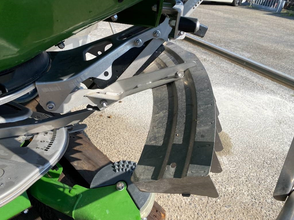 Minerālmēslu izkliedētājs Amazone ZA-V 4200 ProfisTronic / IsoBus: foto 40