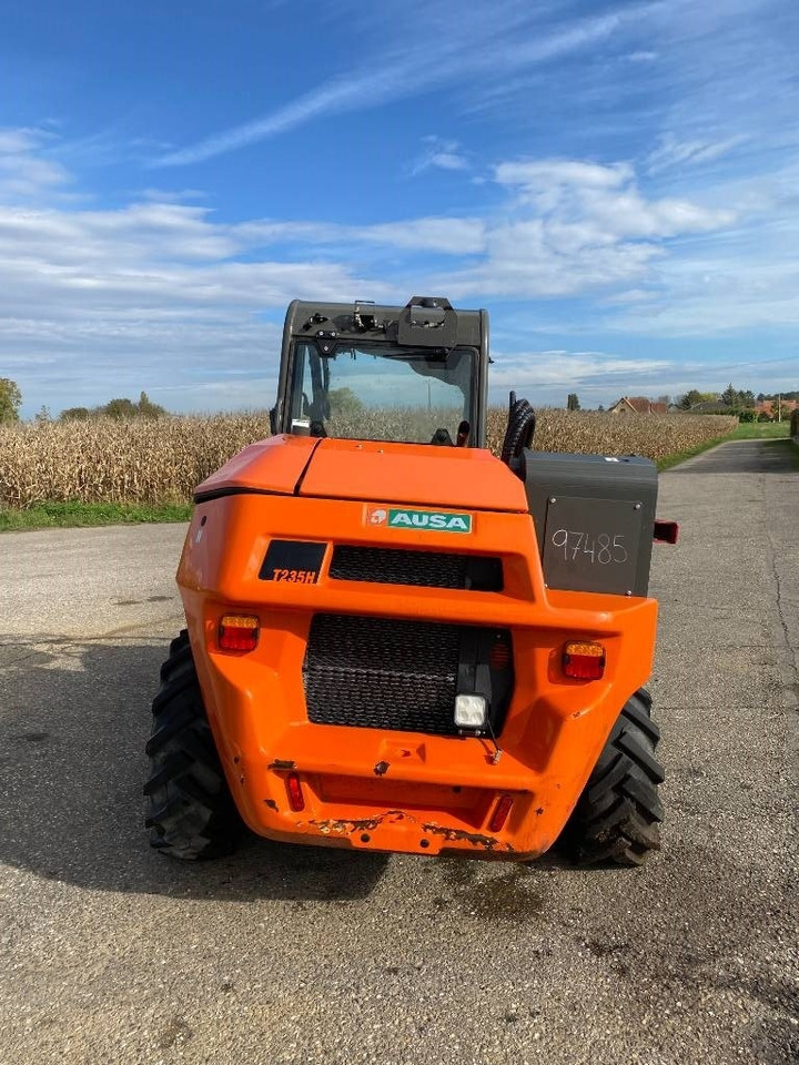 Ausa T 235H /Origine Française avec Certificat CE - Teleskopiskais riteņu iekrāvējs: foto 5 Ausa T 235H /Origine Française avec Certificat CE - Teleskopiskais riteņu iekrāvējs: foto 5