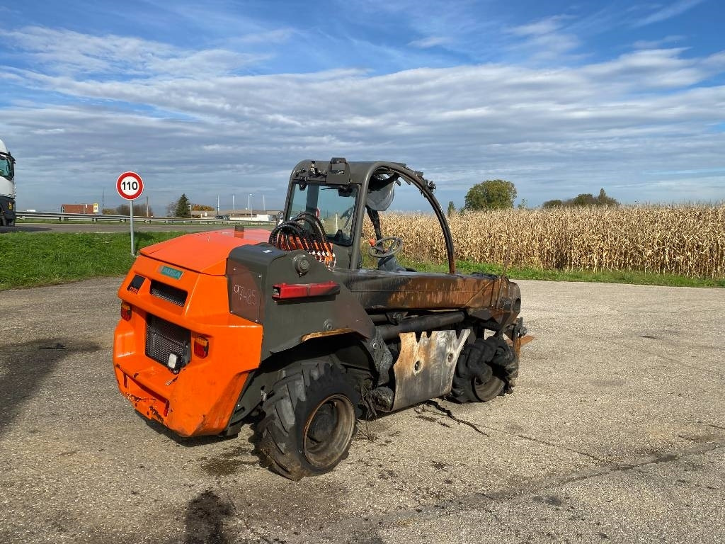 Ausa T 235H /Origine Française avec Certificat CE - Teleskopiskais riteņu iekrāvējs: foto 4 Ausa T 235H /Origine Française avec Certificat CE - Teleskopiskais riteņu iekrāvējs: foto 4