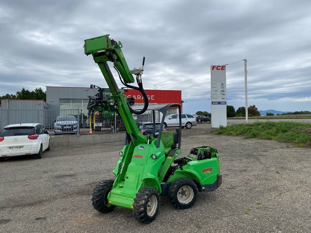 Avant M 528 EIPTT /Certificat CE endommagée - Mini iekrāvējs: foto 2 Avant M 528 EIPTT /Certificat CE endommagée - Mini iekrāvējs: foto 2