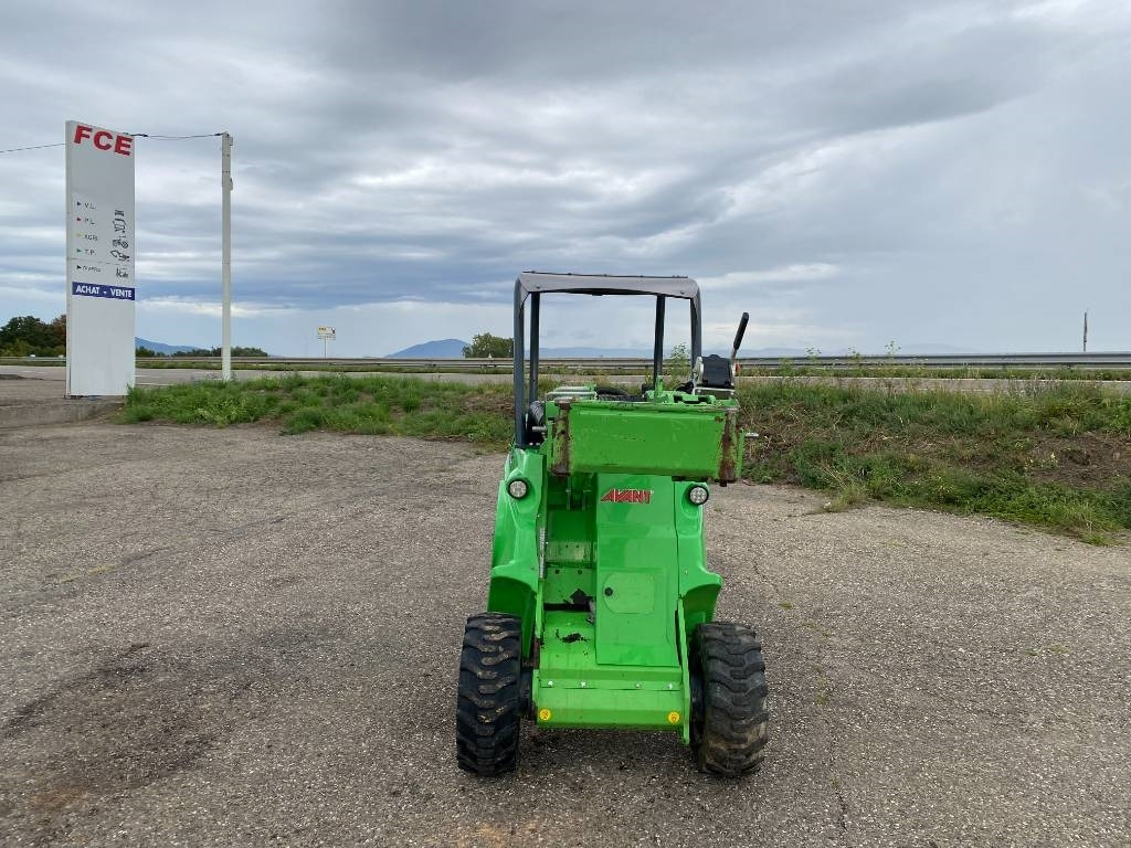 Avant M 528 EIPTT /Certificat CE endommagée - Mini iekrāvējs: foto 3 Avant M 528 EIPTT /Certificat CE endommagée - Mini iekrāvējs: foto 3