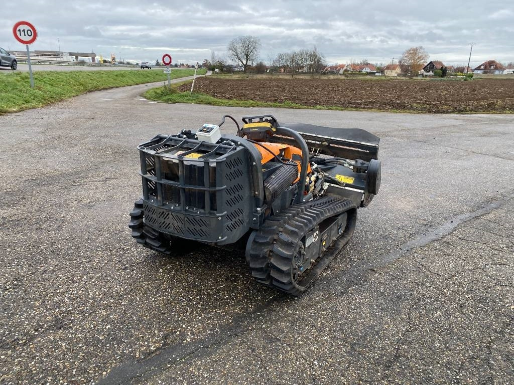 Energreen ENERGREEN ROBOGREEN EVO + HEAD 130 1er Main - Meža mulčeris: foto 4 Energreen ENERGREEN ROBOGREEN EVO + HEAD 130 1er Main - Meža mulčeris: foto 4