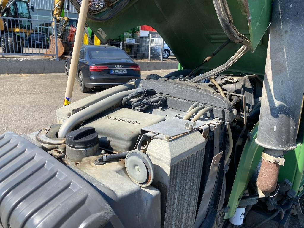 Traktors Fendt 209F Vario TMS 1er Main endommagé: foto 13