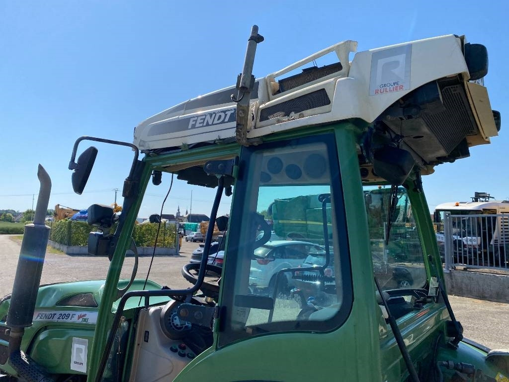 Traktors Fendt 209F Vario TMS 1er Main endommagé: foto 33