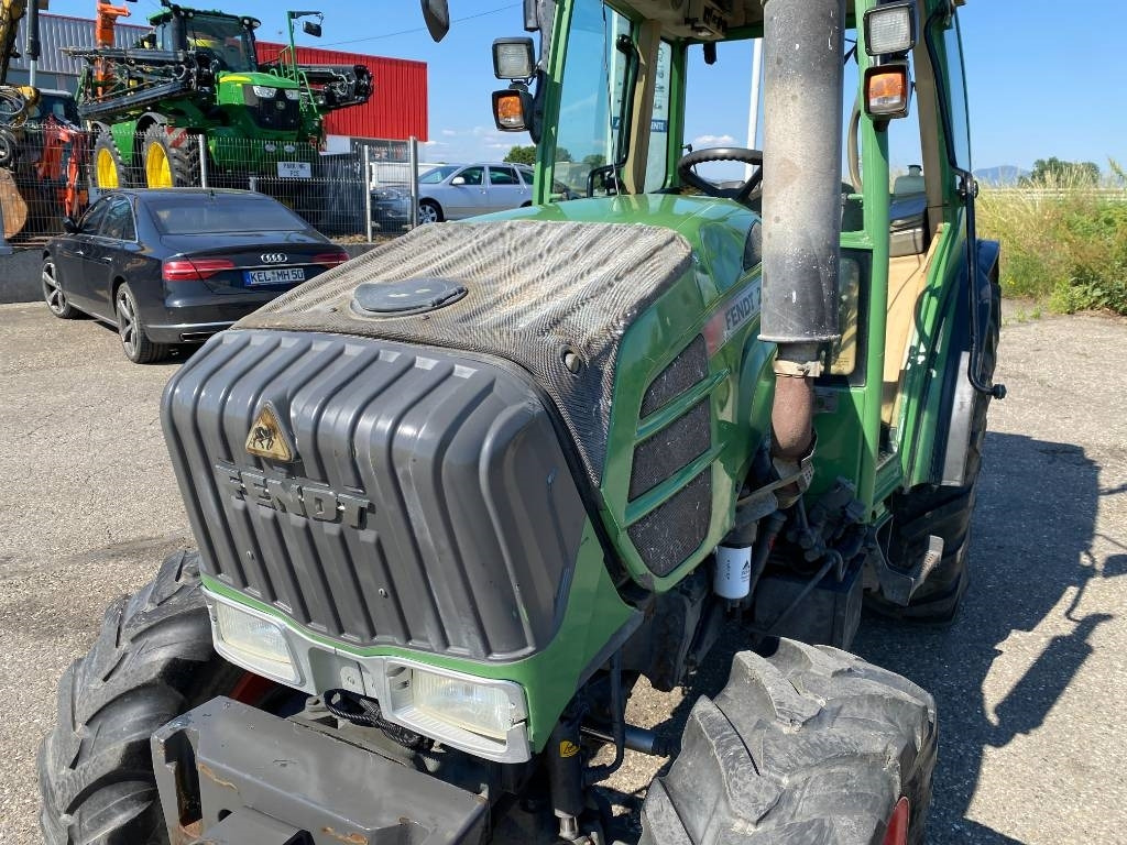 Traktors Fendt 209F Vario TMS 1er Main endommagé: foto 23
