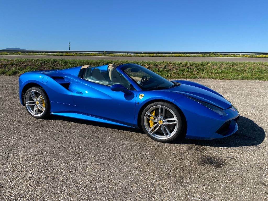 Ferrari 488 SPIDER -Carte Grise Française endommagé - Vieglā automašīna: foto 5 Ferrari 488 SPIDER -Carte Grise Française endommagé - Vieglā automašīna: foto 5