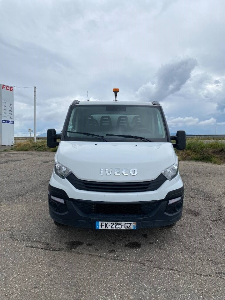 Iveco DAILY 35-140 C14 2.3D/140 / JPM VULCAIN endommagé - Komercauto pašizgāzējs, Kravas-pasažieru furgons: foto 3 Iveco DAILY 35-140 C14 2.3D/140 / JPM VULCAIN endommagé - Komercauto pašizgāzējs, Kravas-pasažieru furgons: foto 3