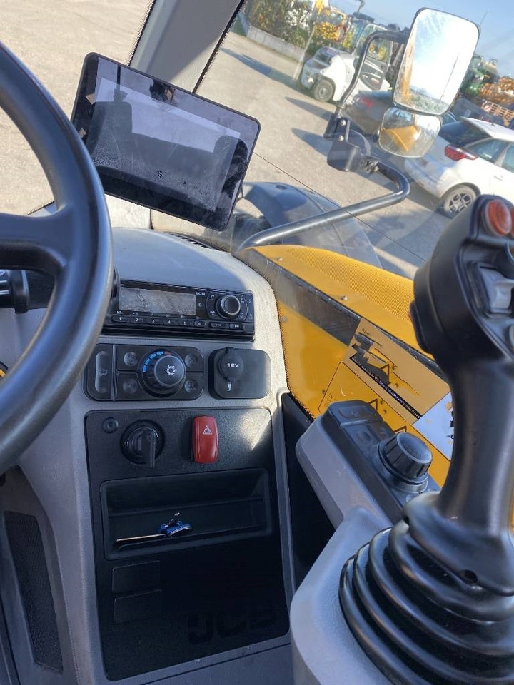 JCB 532-X-70AGX DualTech/Origine Française endommagé - Teleskopiskais riteņu iekrāvējs: foto 3 JCB 532-X-70AGX DualTech/Origine Française endommagé - Teleskopiskais riteņu iekrāvējs: foto 3