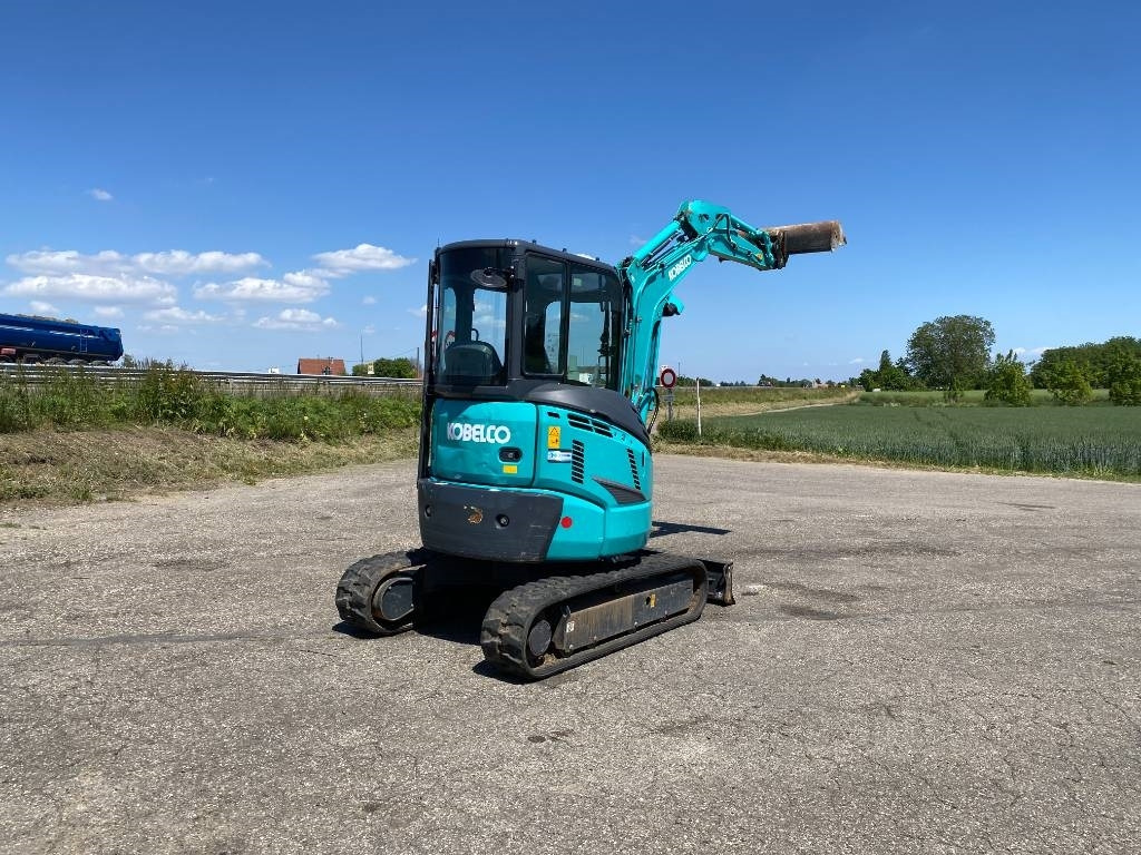 Kobelco SK28SR-6E 1er Main Origine Française endommagée - Mini-ekskavators: foto 4 Kobelco SK28SR-6E 1er Main Origine Française endommagée - Mini-ekskavators: foto 4