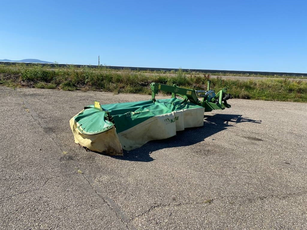 Krone EASY CUT R360 endommagé - Pļāvējs: foto 4 Krone EASY CUT R360 endommagé - Pļāvējs: foto 4