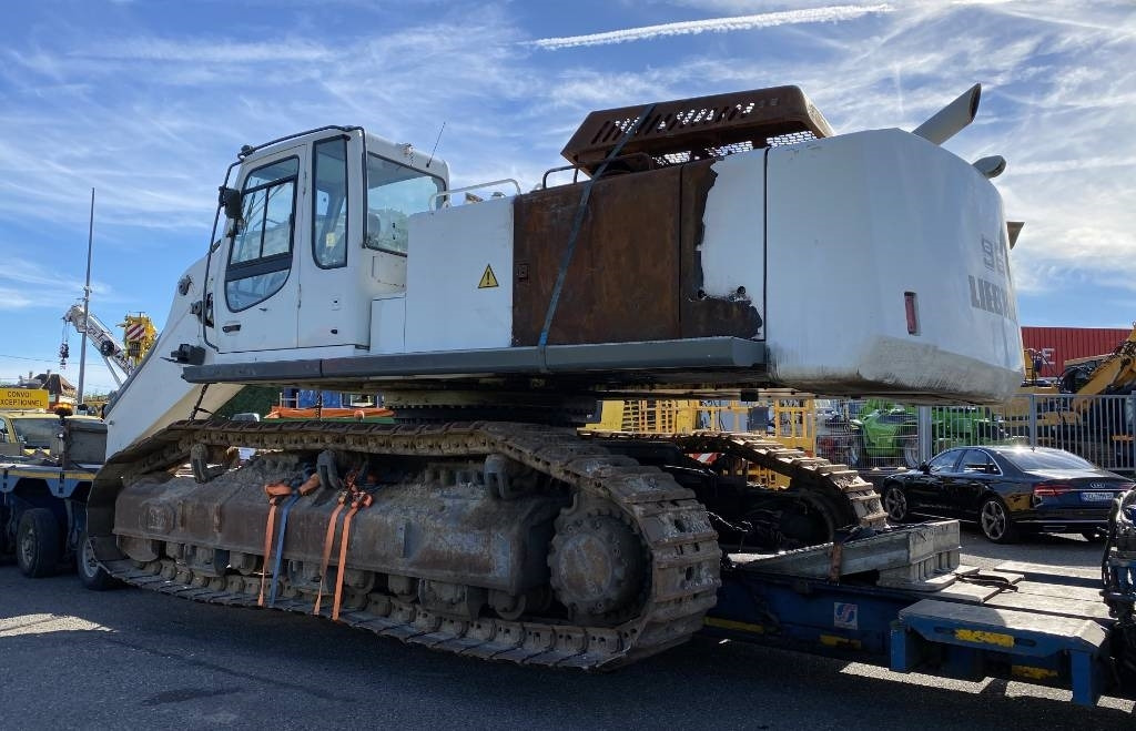 Liebherr R964C LCV LITRONIC 2013 Vente en pièces détachée - Kāpurķēdes - Celtniecības tehnika: foto 2 Liebherr R964C LCV LITRONIC 2013 Vente en pièces détachée - Kāpurķēdes - Celtniecības tehnika: foto 2