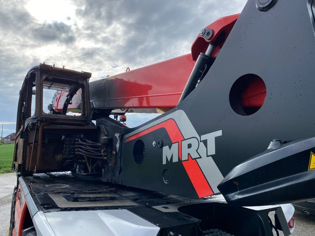 Teleskopiskais iekrāvējs Manitou MRT 2660/360-160Y-ST5/S1 1er Main endommagé: foto 25