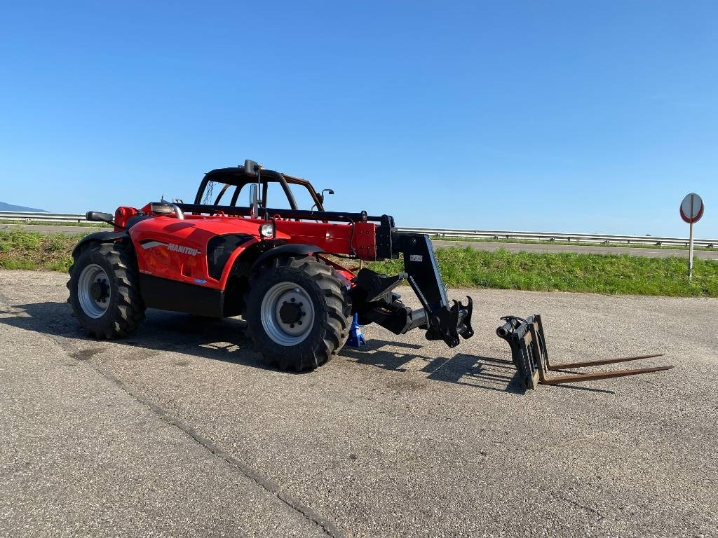 Manitou MT1033 STv READY-Certificat CE endommagé - Teleskopiskais iekrāvējs: foto 3 Manitou MT1033 STv READY-Certificat CE endommagé - Teleskopiskais iekrāvējs: foto 3