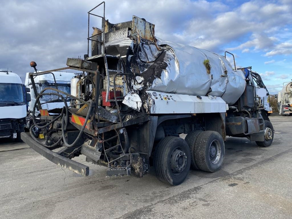 Mercedes-Benz ACTROS Mp2 2536/6x2 BVM -ACMAR CRAON Z12341 - Gudronators: foto 4 Mercedes-Benz ACTROS Mp2 2536/6x2 BVM -ACMAR CRAON Z12341 - Gudronators: foto 4