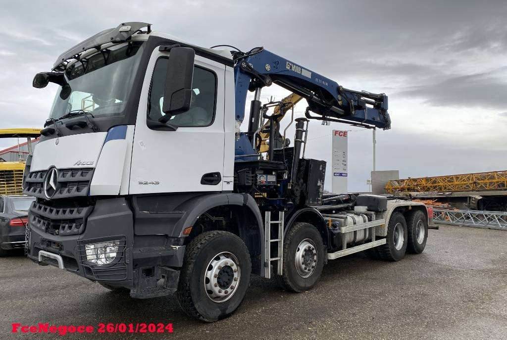 Mercedes-Benz AROCS 3243 /HIAB Origine Française - Pacēlājs ar āķi: foto 1 Mercedes-Benz AROCS 3243 /HIAB Origine Française - Pacēlājs ar āķi: foto 1