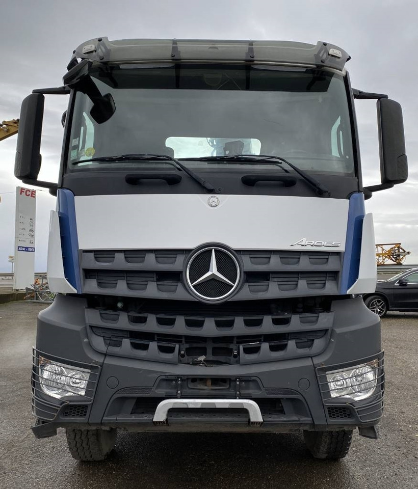 Mercedes-Benz AROCS 3243 /HIAB Origine Française - Pacēlājs ar āķi: foto 2 Mercedes-Benz AROCS 3243 /HIAB Origine Française - Pacēlājs ar āķi: foto 2