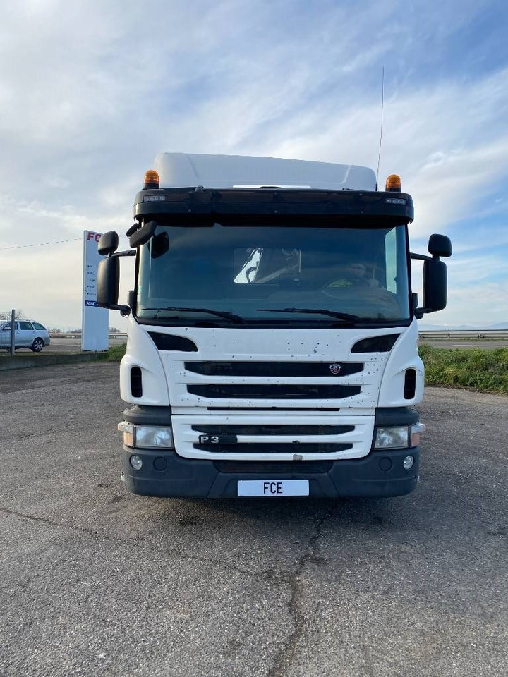 Scania P360/HYVALIFT/HIAB 144B a réparer - Pacēlājs ar āķi: foto 4 Scania P360/HYVALIFT/HIAB 144B a réparer - Pacēlājs ar āķi: foto 4