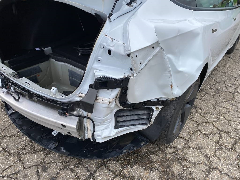 Vieglā automašīna Tesla MODEL 3 5YJ3 - Rwd-Carte Grise Française endommagé: foto 32