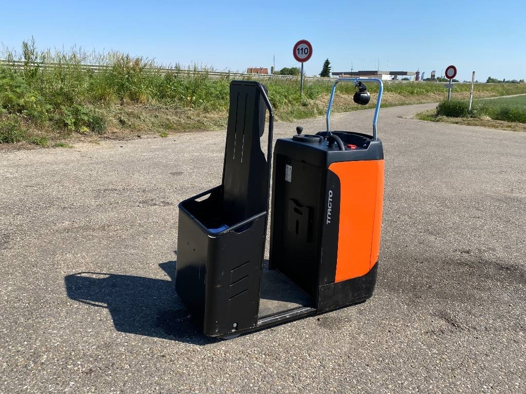 Toyota BT/MOVIT TSE 150-708 1er MAIN endommagé - Noliktavas vilcējs: foto 4 Toyota BT/MOVIT TSE 150-708 1er MAIN endommagé - Noliktavas vilcējs: foto 4