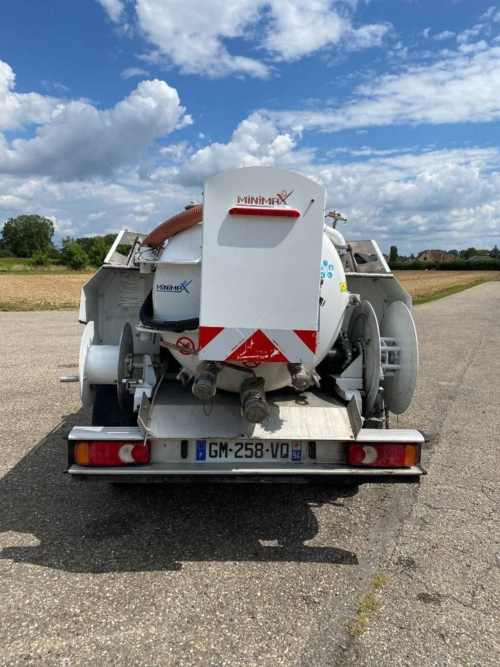 Toyota HILUX 2.4 D4D /MINIMAX COMBINE LONGWAY endommagé - Asenizācijas mašīna: foto 5 Toyota HILUX 2.4 D4D /MINIMAX COMBINE LONGWAY endommagé - Asenizācijas mašīna: foto 5