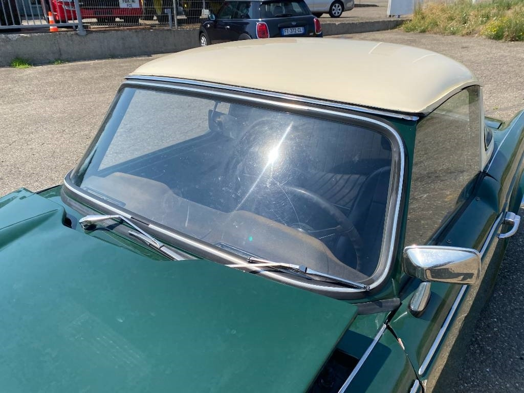 Vieglā automašīna Triumph TR4-A + Hard Top / OldTimer endommagé: foto 23