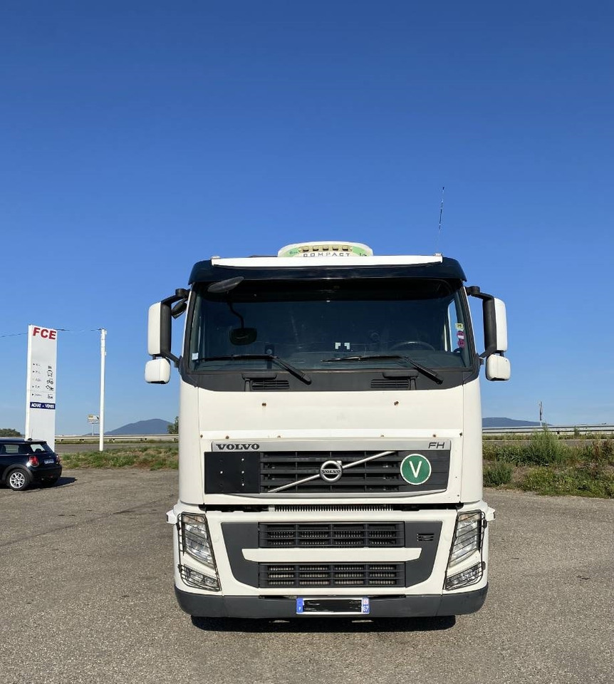 Volvo FH 540 Retarder / HIAB 1055E A réparer - Vilcējs: foto 4 Volvo FH 540 Retarder / HIAB 1055E A réparer - Vilcējs: foto 4