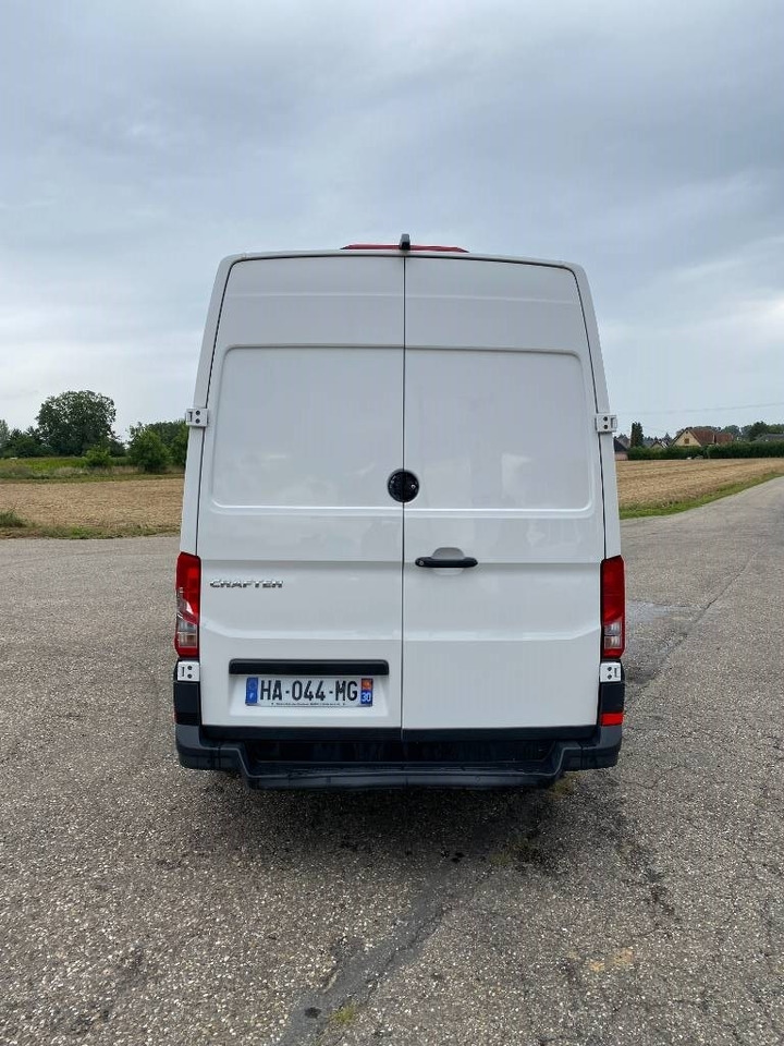 Volkswagen CRAFTER 2.0 TDI 140 L2H3 / 1er Main endommagée  - Furgons ar slēgtā virsbūve: foto 5 Volkswagen CRAFTER 2.0 TDI 140 L2H3 / 1er Main endommagée  - Furgons ar slēgtā virsbūve: foto 5