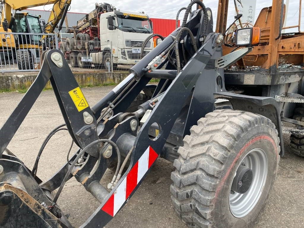 Riteņu iekrāvējs Yanmar V 100 / Certificat CE endommagée: foto 15