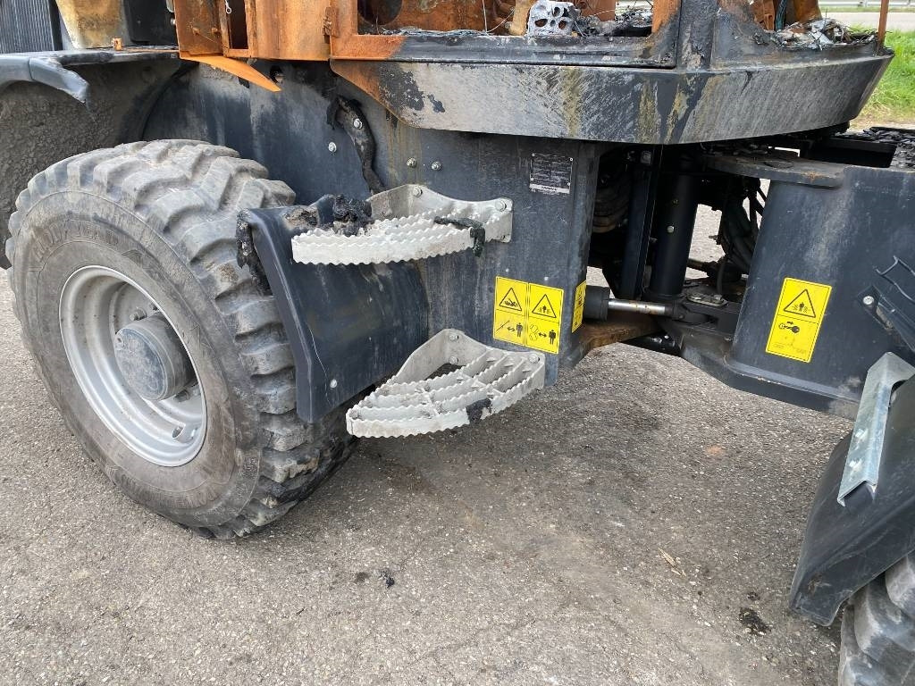 Riteņu iekrāvējs Yanmar V 100 / Certificat CE endommagée: foto 39