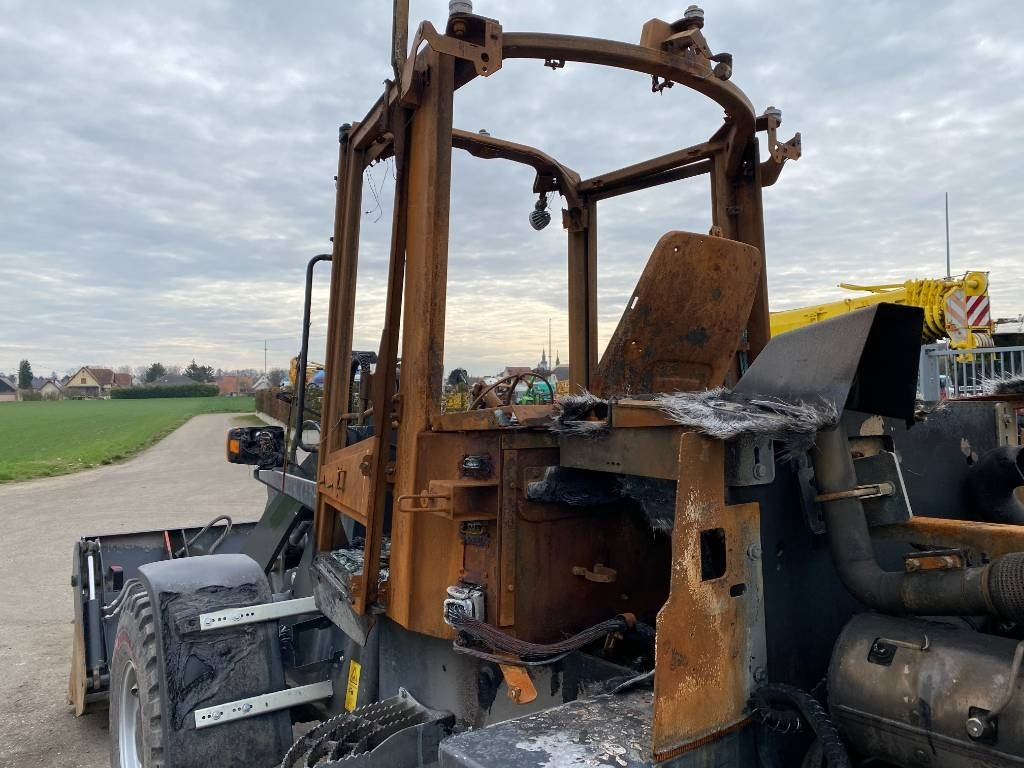 Riteņu iekrāvējs Yanmar V 100 / Certificat CE endommagée: foto 26