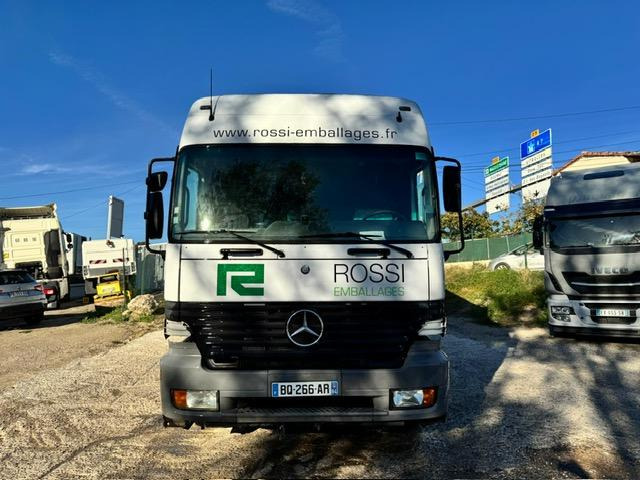 Mercedes ACTROS 2535 PLATEAU RIDELLE BACHE HAYON - Kravas automašīna ar tentu: foto 2 Mercedes ACTROS 2535 PLATEAU RIDELLE BACHE HAYON - Kravas automašīna ar tentu: foto 2