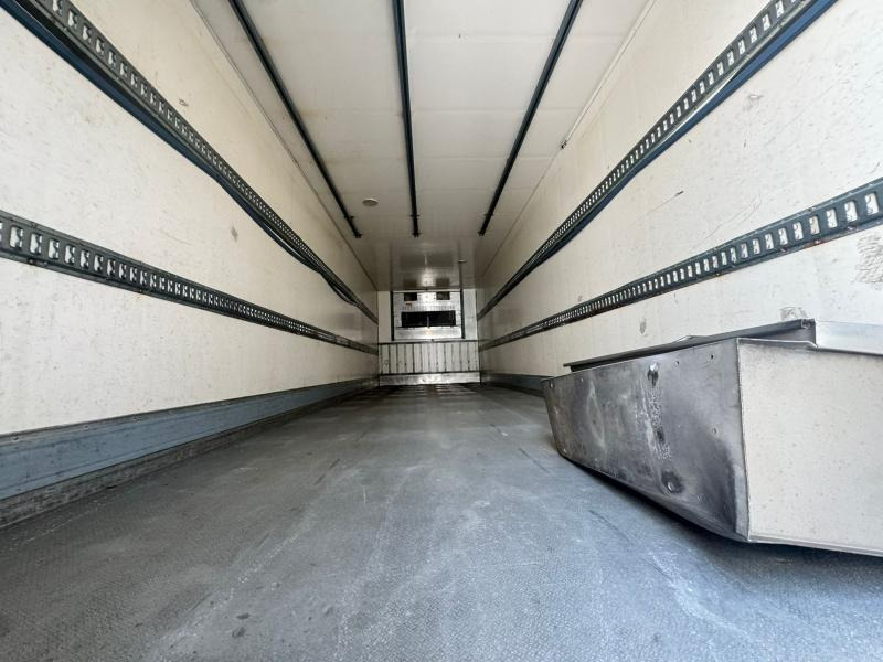 Renault D19 - Kravas automašīna refrižerators: foto 5 Renault D19 - Kravas automašīna refrižerators: foto 5