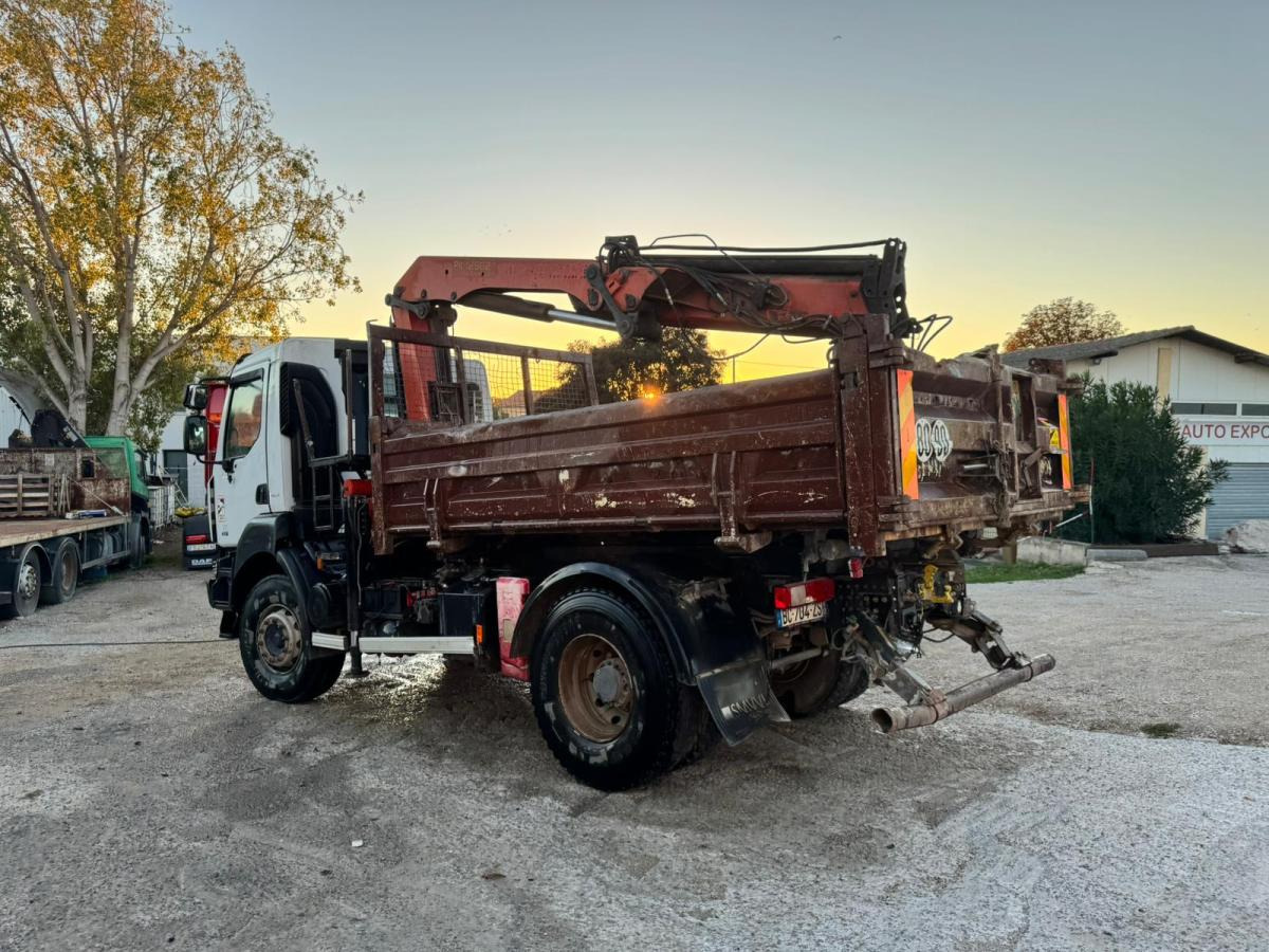 Renault Kerax 410 DXI - Kravas automašīna pašizgāzējs: foto 4 Renault Kerax 410 DXI - Kravas automašīna pašizgāzējs: foto 4