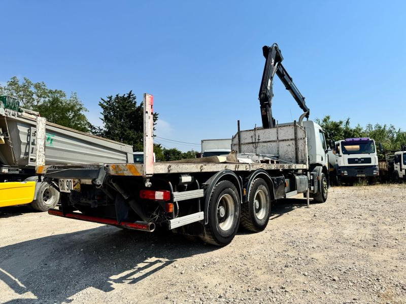 Renault PREMIUM 370 DXI PLATEAU RIDELLES GRUE - Bortu kravas automašīna/ Platforma, Kravas auto ar manipulatoru: foto 5 Renault PREMIUM 370 DXI PLATEAU RIDELLES GRUE - Bortu kravas automašīna/ Platforma, Kravas auto ar manipulatoru: foto 5