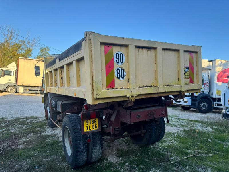 Renault S 170 4X4 - Kravas automašīna pašizgāzējs: foto 3 Renault S 170 4X4 - Kravas automašīna pašizgāzējs: foto 3