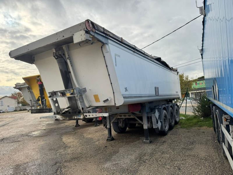 Schmitz Cargobull SGF S3 - Puspiekabe pašizgāzējs: foto 3 Schmitz Cargobull SGF S3 - Puspiekabe pašizgāzējs: foto 3