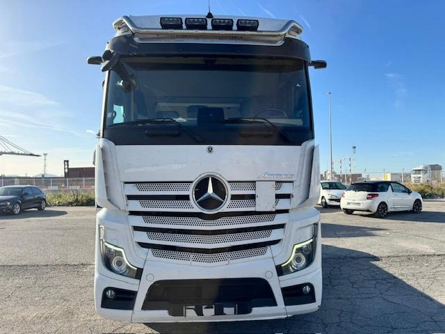 Mercedes ACTROS 1851 RETARDER - Vilcējs: foto 3 Mercedes ACTROS 1851 RETARDER - Vilcējs: foto 3