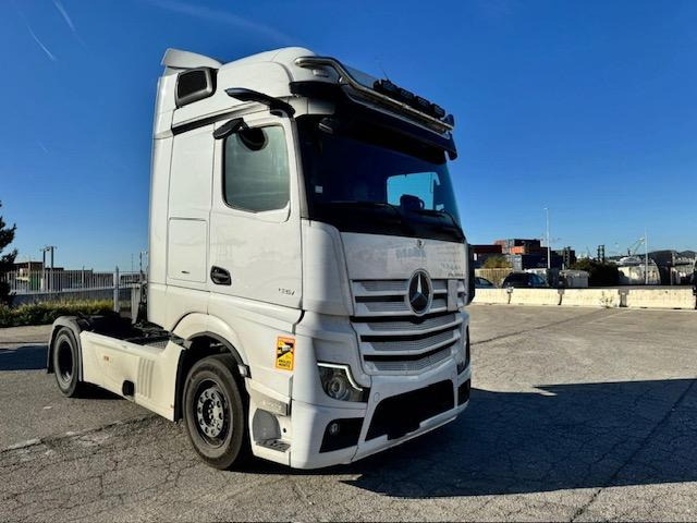 Mercedes ACTROS 1851 RETARDER - Vilcējs: foto 4 Mercedes ACTROS 1851 RETARDER - Vilcējs: foto 4