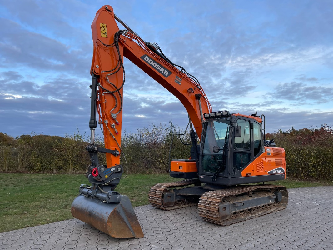 Doosan DX140LC-7 - Kāpurķēžu ekskavators: foto 1 Doosan DX140LC-7 - Kāpurķēžu ekskavators: foto 1