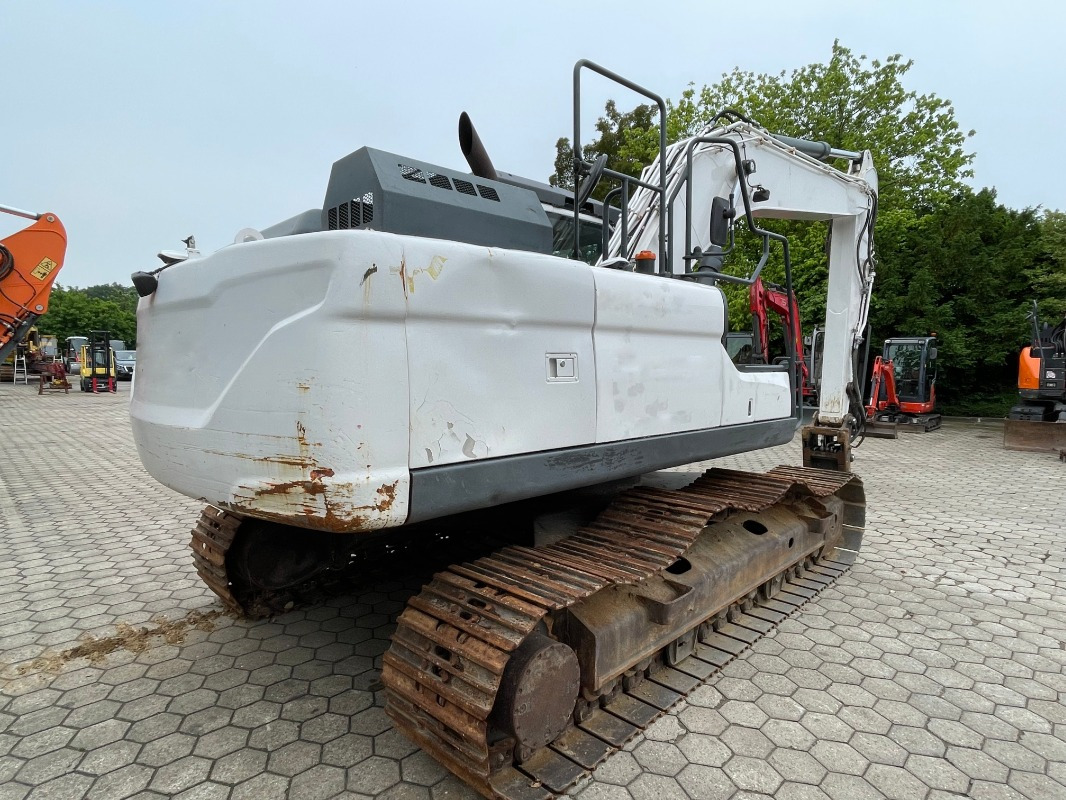 Doosan DX225LC-5 - Kāpurķēžu ekskavators: foto 3 Doosan DX225LC-5 - Kāpurķēžu ekskavators: foto 3