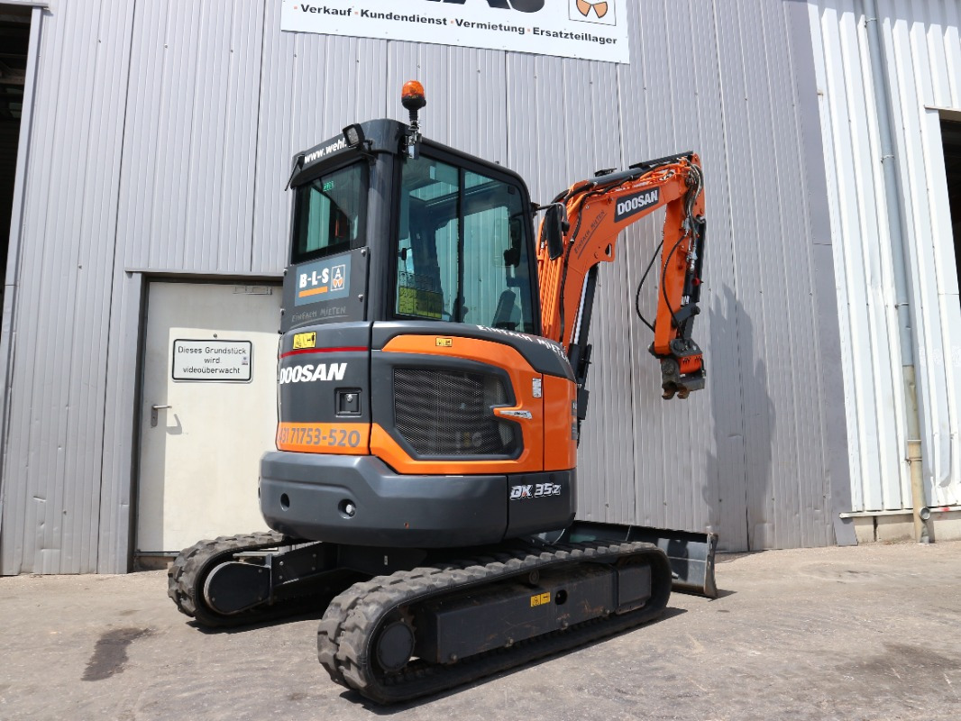Doosan DX35Z-7 - Mini-ekskavators: foto 3 Doosan DX35Z-7 - Mini-ekskavators: foto 3