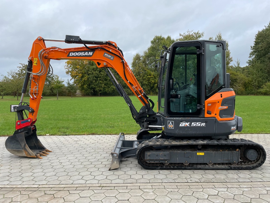 Doosan DX55R-7 - Mini-ekskavators: foto 3 Doosan DX55R-7 - Mini-ekskavators: foto 3